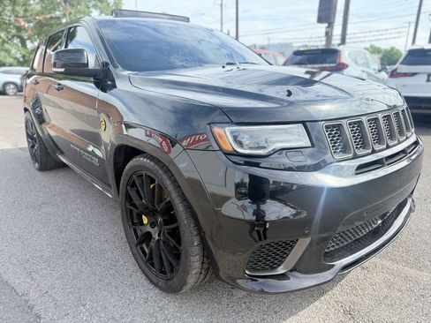 Used 2018 Jeep Grand Cherokee Trackhawk AWD/4WD image 3