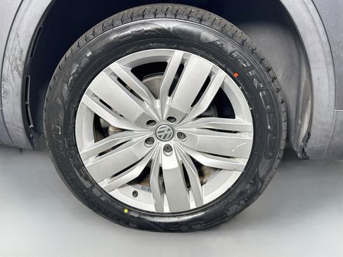 Used 2019 Volkswagen Atlas SEL AWD/4WD image 38