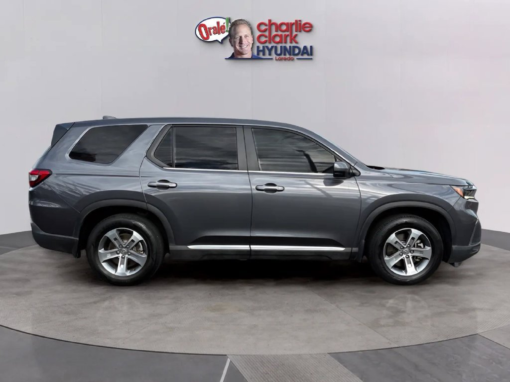 Used 2025 Honda Pilot EX-L image 6