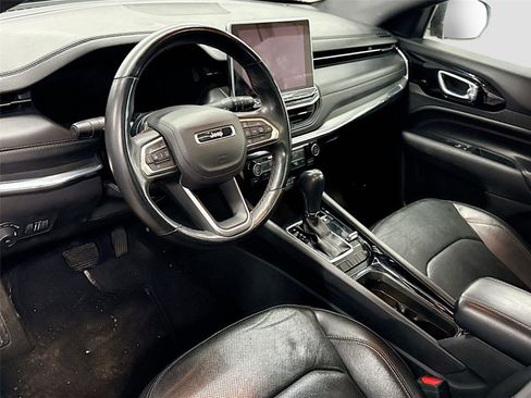 Used 2022 Jeep Compass Limited w/ (RED) Package image 7