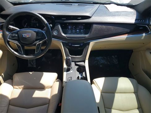 Used 2017 Cadillac XT5 Premium Luxury image 13