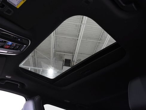 Used 2023 Jeep Grand Cherokee L Laredo AWD/4WD image 22