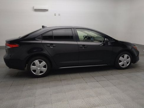 Used 2020 Toyota Corolla LE w/ Carpet Mat Package (TMS) FWD image 10