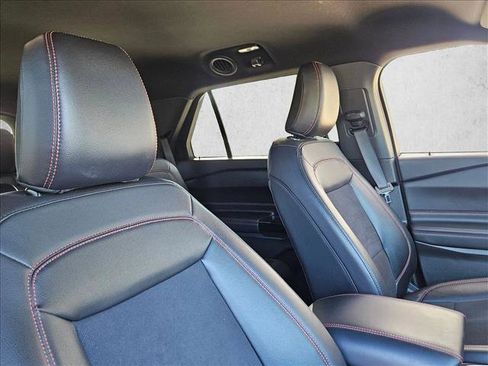 Used 2024 Ford Explorer ST-Line w/ Class IV Trailer Tow Package image 24