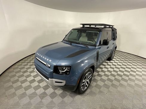 Used 2020 Land Rover Defender 110 HSE image 9