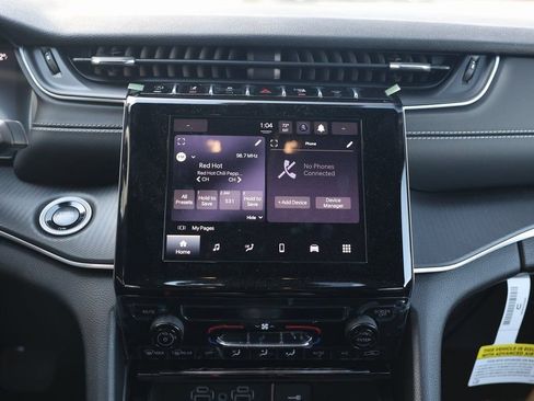 New 2025 Jeep Grand Cherokee Laredo X w/ Trailer Tow Package image 28