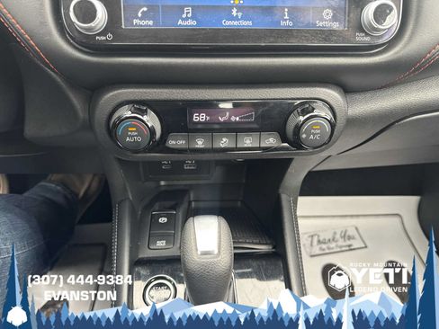 Used 2023 Nissan Kicks SR w/ Interior Electronics Package FWD image 25
