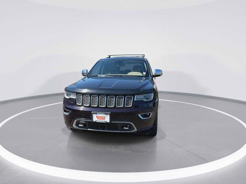 Used 2018 Jeep Grand Cherokee Overland AWD/4WD image 3