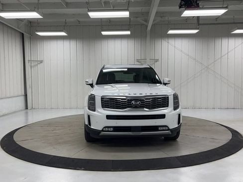 Used 2020 Kia Telluride SX w/ SX Prestige Package AWD/4WD image 3