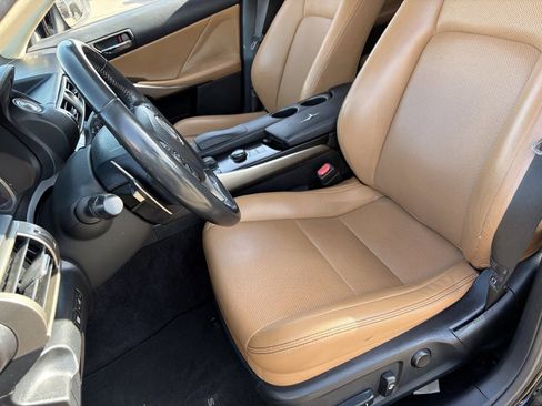 Used 2014 Lexus IS 250 w/ Navigation Package RWD image 21