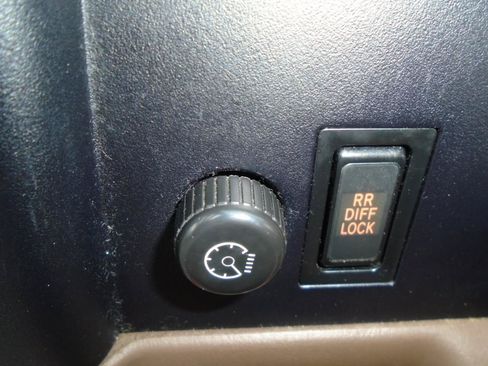 Used 2004 Toyota Tacoma PreRunner RWD image 18
