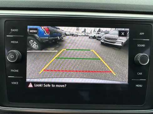 Used 2018 Volkswagen Atlas SE image 31