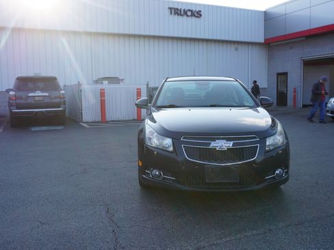 Used 2014 Chevrolet Cruze LTZ w/ Sun, Sound and Sport Package image 2