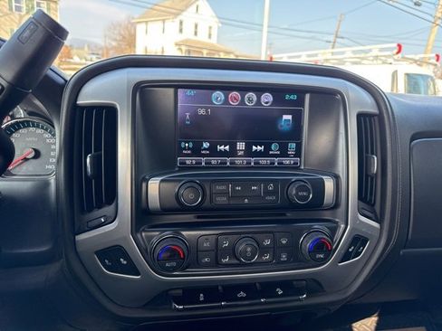 Used 2017 GMC Sierra 1500 SLE w/ SLE Value Package image 21