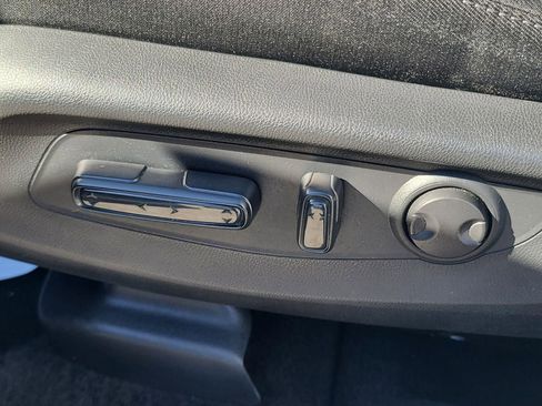 Used 2024 Honda CR-V EX image 12