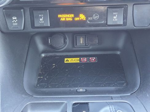 Used 2022 Toyota RAV4 XSE image 22