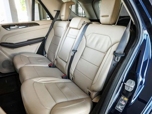 Used 2017 Mercedes-Benz GLE 43 AMG 4MATIC w/ Premium 2 Package image 45