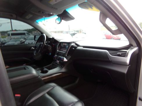 Used 2017 Chevrolet Tahoe LT AWD/4WD image 31