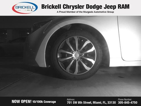 Used 2021 Toyota Corolla LE image 5