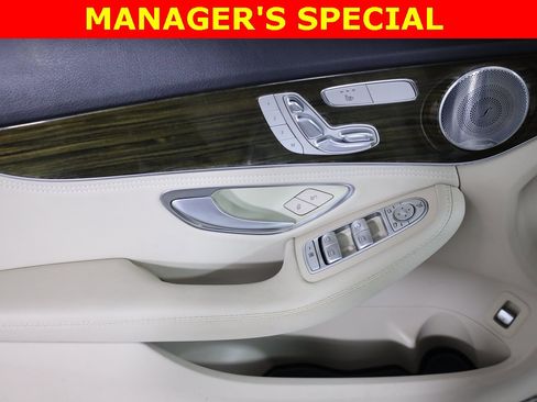 Used 2016 Mercedes-Benz C 300 4MATIC Sedan image 9