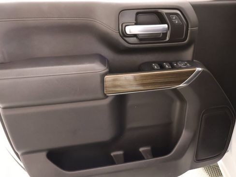 Used 2023 Chevrolet Silverado 2500 LT w/ Convenience Package image 15