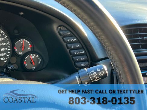 Used 2004 Chevrolet Corvette Coupe w/ Preferred Equipment Group image 27