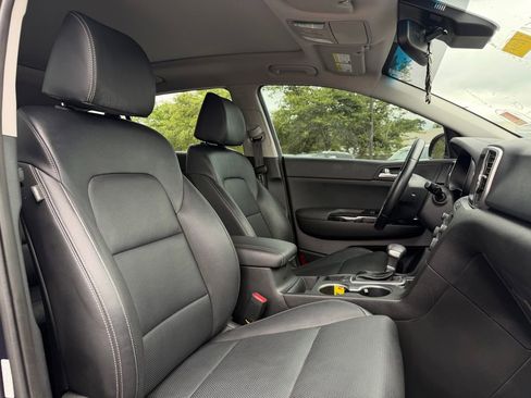 Used 2019 Kia Sportage EX w/ EX Technology Package FWD image 30