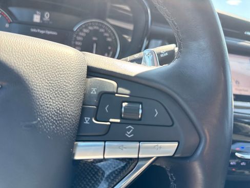 Used 2024 Cadillac XT6 Sport image 26