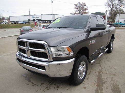 Used 2015 RAM 2500 Tradesman w/ Chrome Appearance Group image 1