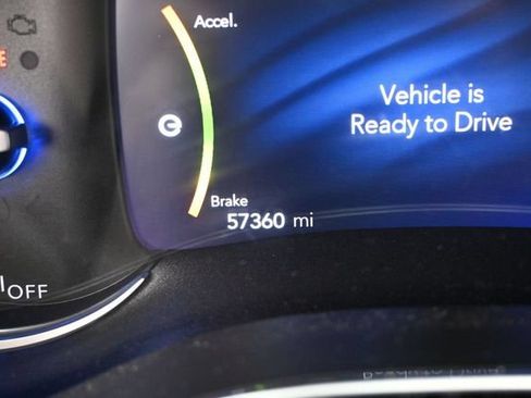 Used 2020 Chrysler Pacifica Limited FWD image 19