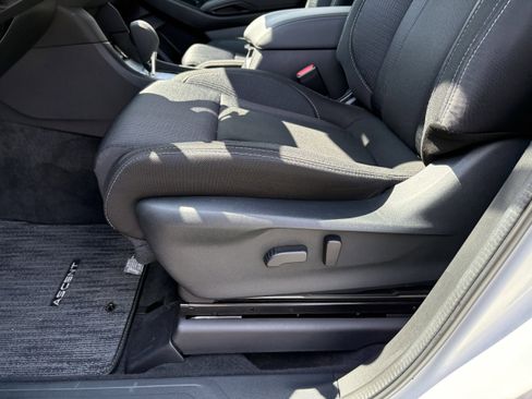 Certified 2025 Subaru Ascent Premium AWD/4WD image 27