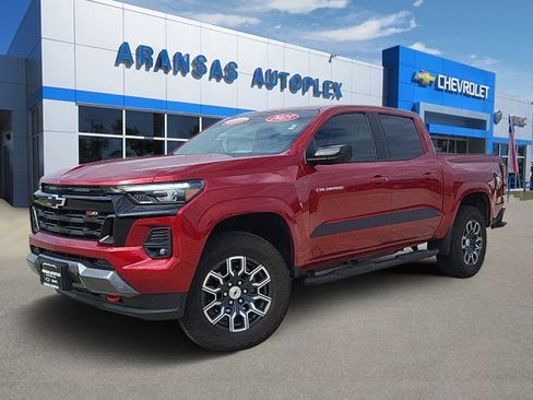 Used 2025 Chevrolet Colorado Z71 w/ Z71 Convenience Package 2 image 1
