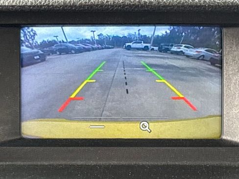 Used 2017 Ford Transit Connect XLT image 24