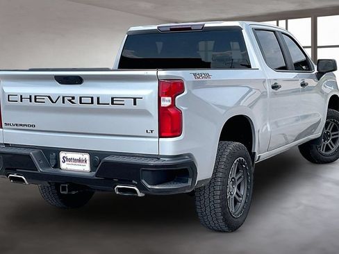Used 2022 Chevrolet Silverado 1500 LT Trail Boss w/ Bed Protection Package AWD/4WD image 6