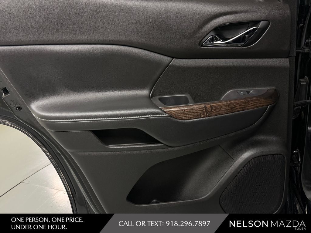 Used 2021 GMC Acadia Denali w/ Trailering Package FWD image 34