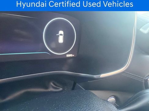 Certified 2023 Hyundai Santa Fe Limited FWD image 6