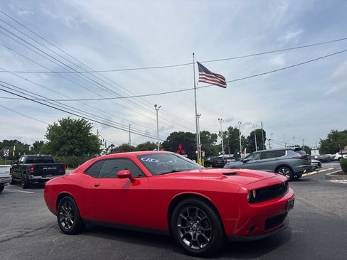 Used 2018 Dodge Challenger GT w/ Driver Convenience Group AWD/4WD image 1