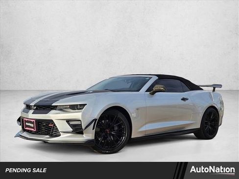Used 2017 Chevrolet Camaro SS image 1
