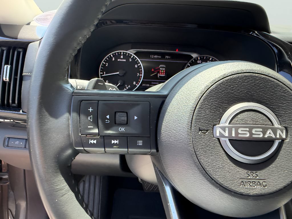 Used 2024 Nissan Pathfinder SV FWD image 22