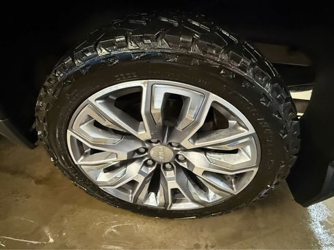 Used 2023 GMC Sierra 1500 Denali w/ Denali Reserve Package image 32