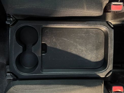 Used 2012 MAZDA MAZDA5 Sport image 22