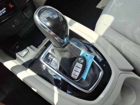 Used 2022 Nissan Rogue Sport SL AWD/4WD image 13