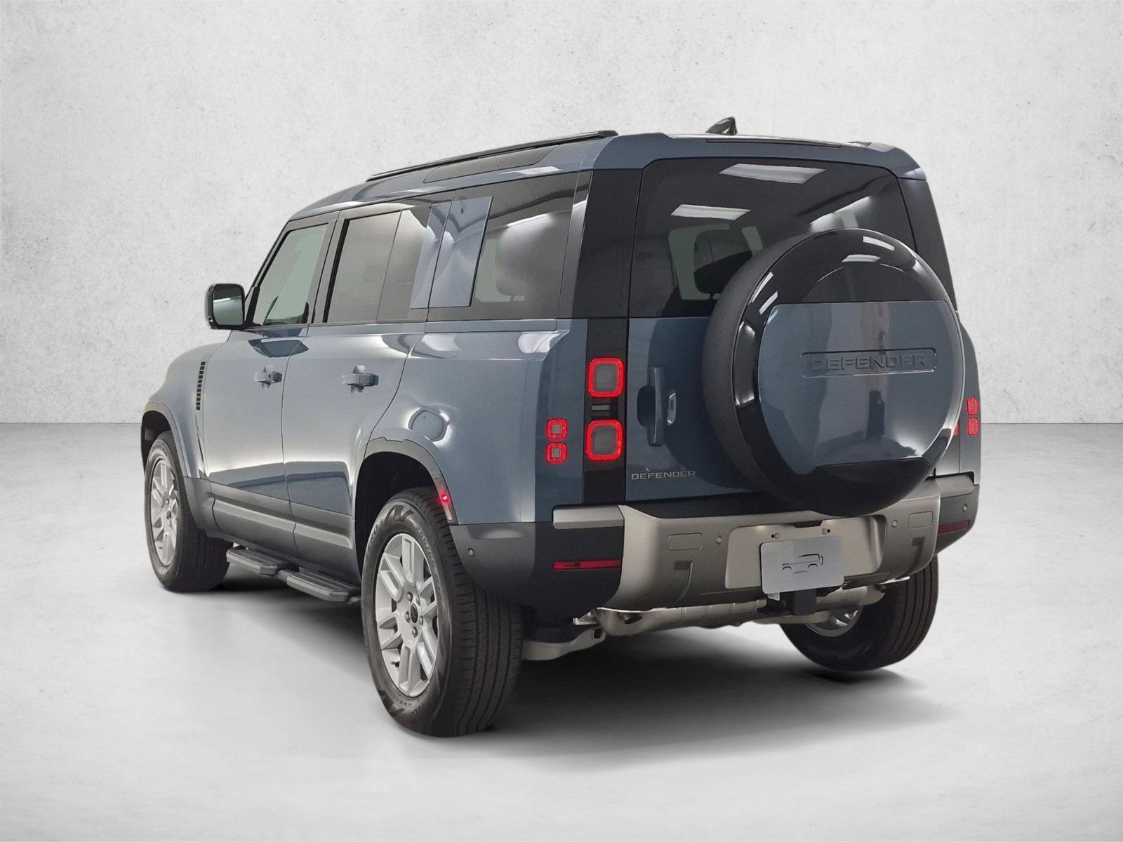 New 2026 Land Rover Defender 110 S AWD/4WD image 9