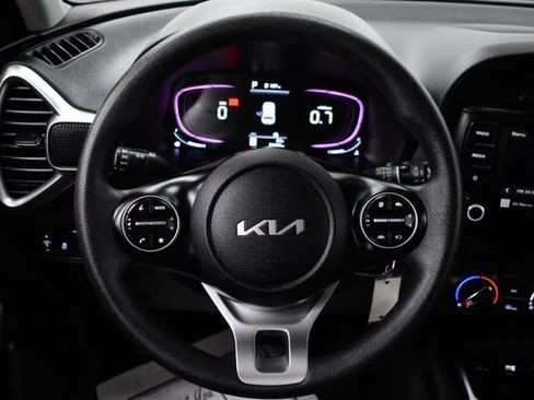 Used 2024 Kia Soul LX image 22