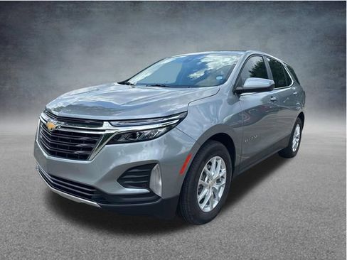 Used 2024 Chevrolet Equinox LT FWD image 3