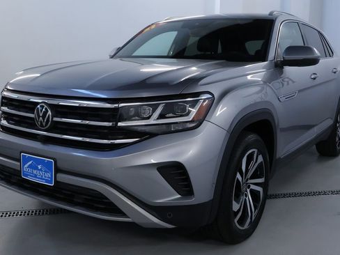 Used 2021 Volkswagen Atlas Cross Sport SEL Premium AWD/4WD image 3