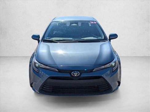 Used 2023 Toyota Corolla LE image 2