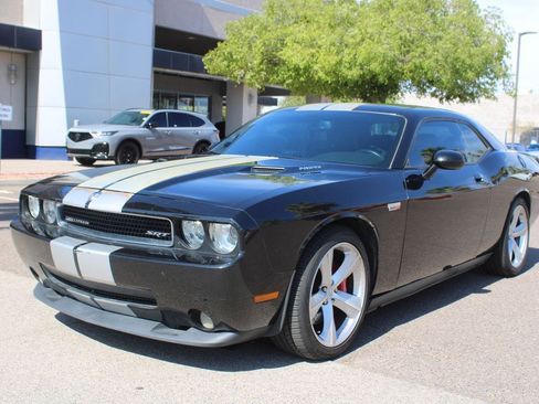 Used 2009 Dodge Challenger SRT8 RWD image 31