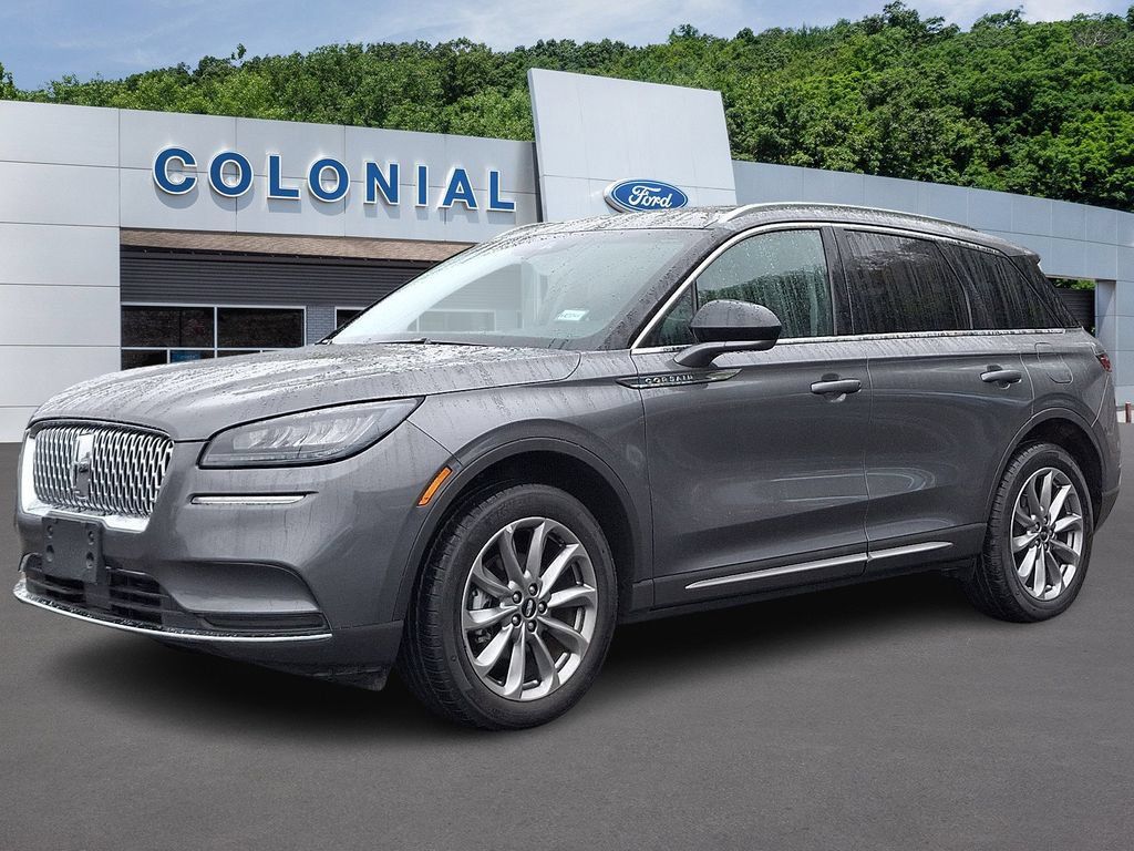 Used 2022 Lincoln Corsair AWD w/ Premium Package image 3