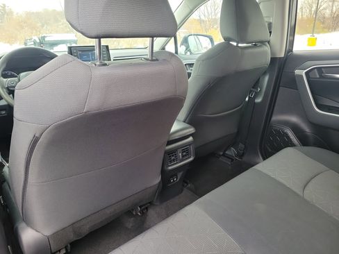 Used 2020 Toyota RAV4 XLE image 14